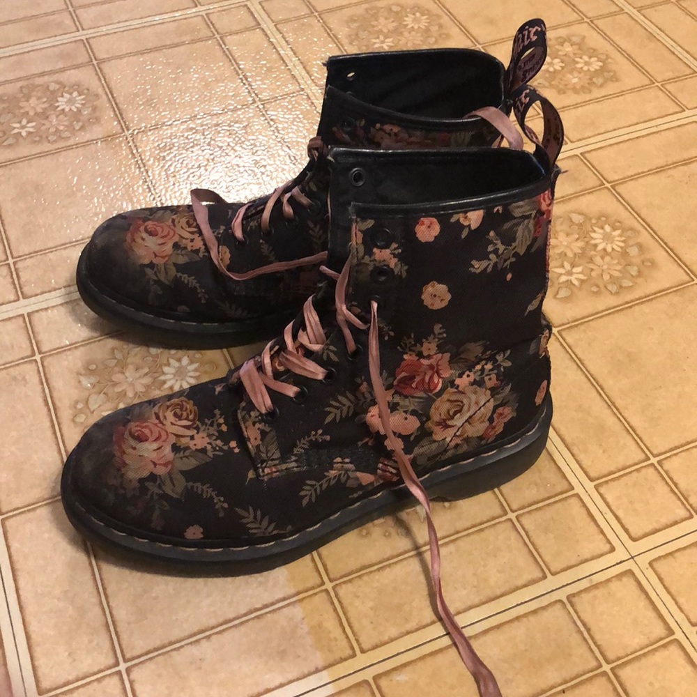 Floral Doc Martens!